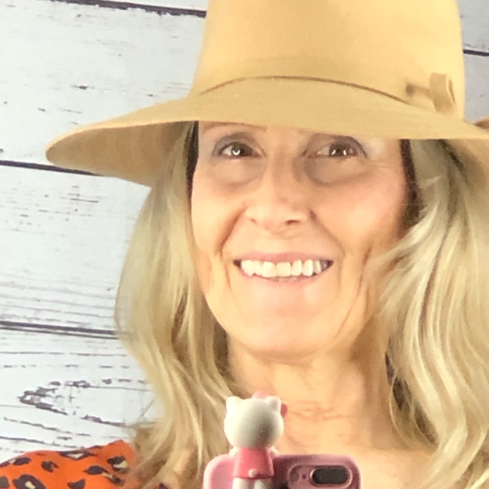 Meet your Posher, Terri